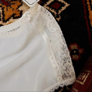 Vintage - White NWT Lace Shorts Fairycore Mermaidcore